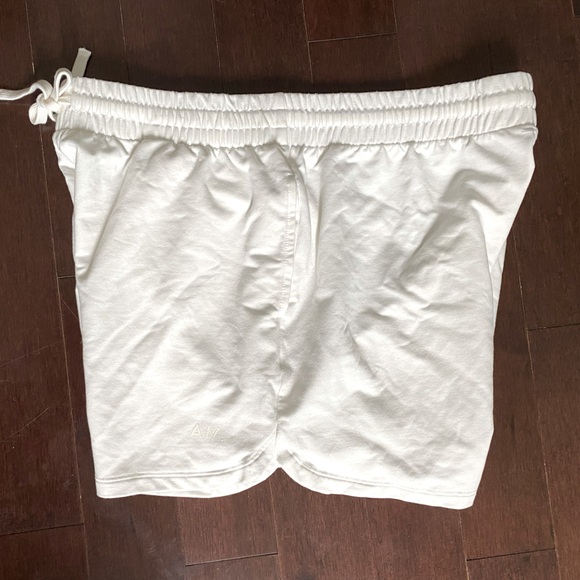 AM. x petit lem cotton shorts, white - Picture 12 of 14